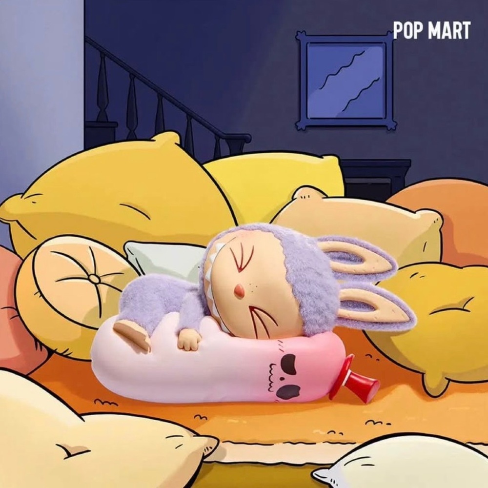 HP 💝 BNIB Labubu Hug Time - PopMart The Monsters 1:00AM series figures